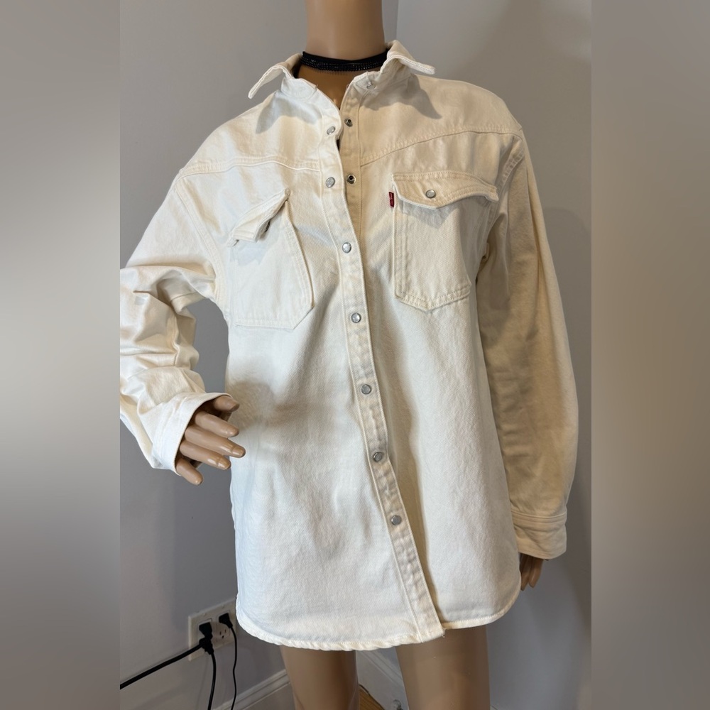 Levi’s Oversized Western Pearl Snap Shirt | Cream | Women’s Size M